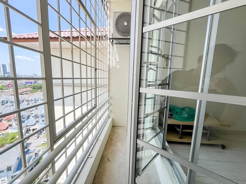Condominium for Sale at Kondominium Kristal - Muz Hafiz - PropertyGuru.com.my