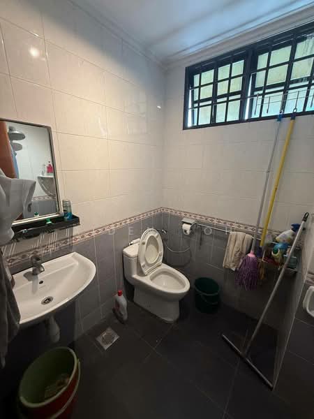Kondominium untuk Dijual di Datin Halimah Condominium - Aiden Goh - Bathroom - PropertyGuru.com.my