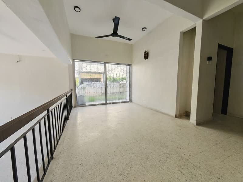 Rumah Berkembar untuk Dijual di Taman Cuepacs (Cheras) - Louis . - PropertyGuru.com.my