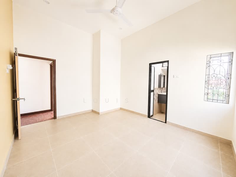 Rumah Berkembar untuk Dijual di Taman Cuepacs (Cheras) - Louis . - PropertyGuru.com.my
