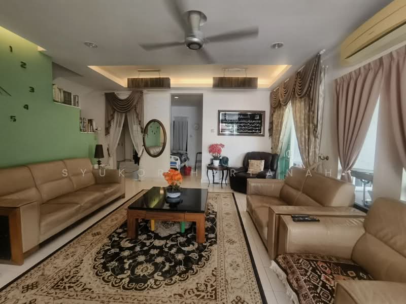 2-storey Terraced House for Sale in Bandar Bukit Raja (Klang) - Syukor Hartanah - Living Room - PropertyGuru.com.my