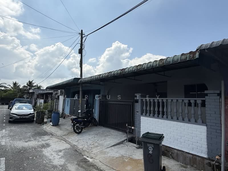 Rumah Teres 1 Tingkat untuk Dijual di Taman Sri Layang (Layang Layang) - Marcus Tey - Exterior - PropertyGuru.com.my