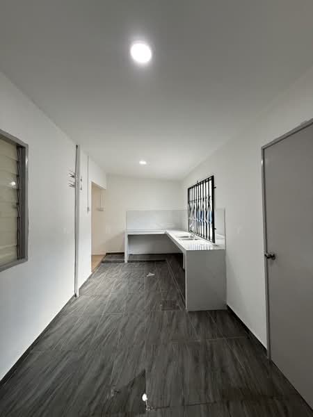 Rumah Teres 1 Tingkat untuk Dijual di Taman Sri Layang (Layang Layang) - Marcus Tey - Kitchen - PropertyGuru.com.my