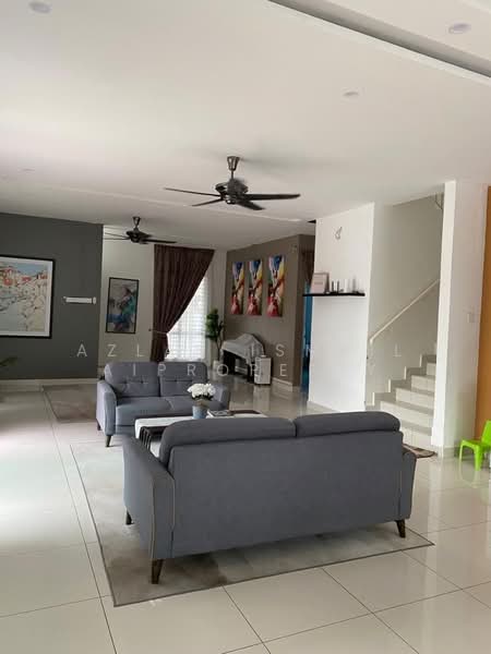 Rumah Banglo untuk Dijual di Kangkar Pulai (Skudai) - Azlan Ismail aiproperty - Living Room - PropertyGuru.com.my