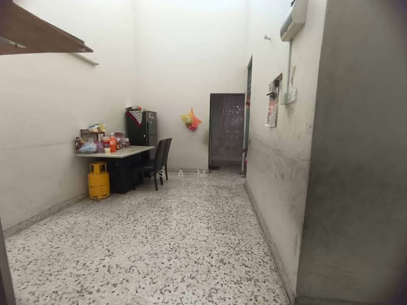 1-storey Terraced House for Sale in Taman Tasek Aman (Ipoh) - Sam . - Interior - PropertyGuru.com.my
