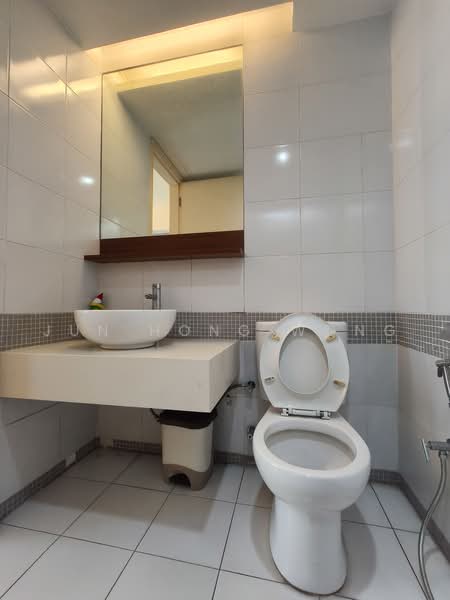 Kediaman Servis untuk Disewa di i-Zen @ Kiara 1 - Jun Hong Wong - Bathroom - PropertyGuru.com.my