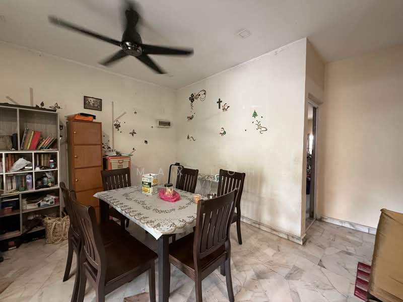 2-storey Terraced House for Sale in Taman Desa Jaya (Johor Bahru) - Max Loh - Dining Room - PropertyGuru.com.my