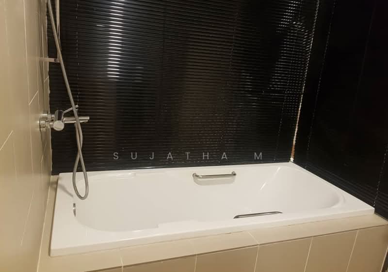 Servis Apartment untuk Disewa di KL Gateway Residences - Sujatha M - Bathroom - PropertyGuru.com.my