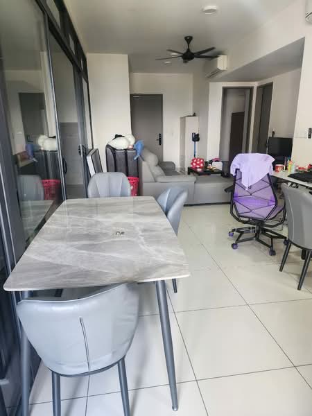 Kondominium untuk Dijual di Bennington Residences @ SkyArena - William Yeoh - Living Room - PropertyGuru.com.my