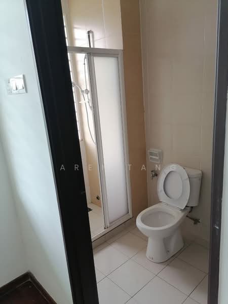 Rumah Teres 2.5-Tingkat untuk Disewa di Bandar Sungai Long (Selangor) - Karen Tang - Bathroom - PropertyGuru.com.my