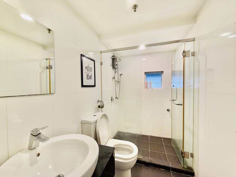 Service Residence for Sale at Maritime Suite - KV LOO - Bathroom - PropertyGuru.com.my