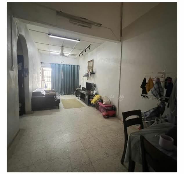 Rumah Teres untuk Dijual di Taman Rakan (Kajang) - Eric Chow - Living Room - PropertyGuru.com.my
