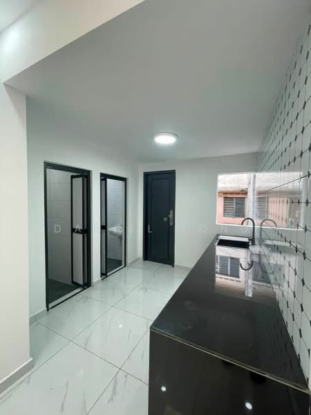 2-storey Terraced House for Sale in Taman Nora (Ulu Tiram) - Daniel Yong - Kitchen - PropertyGuru.com.my