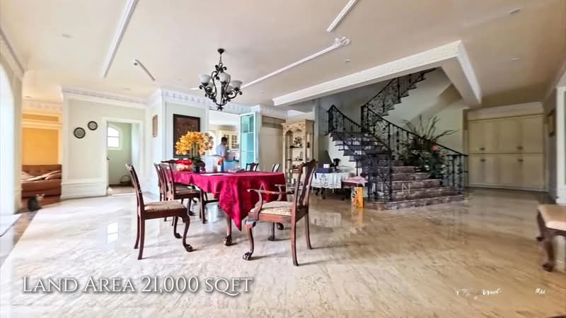 Rumah Banglo untuk Dijual di Taman Sungai Jati Permai (Klang) - ZULL ARIFFIN - Dining Room - PropertyGuru.com.my