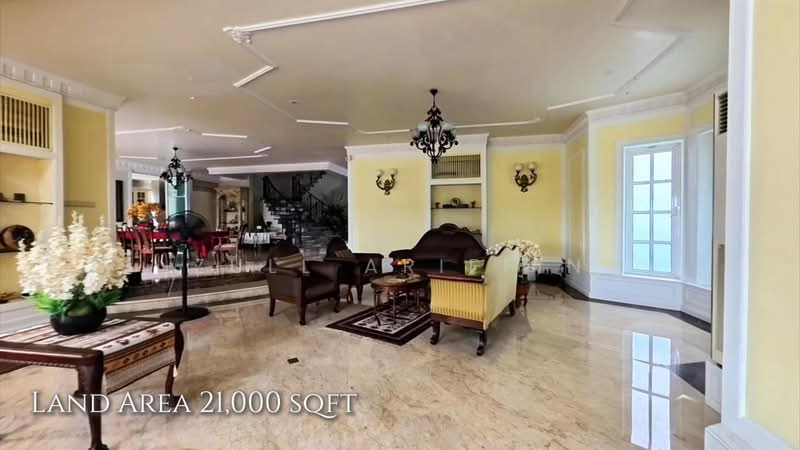 Rumah Banglo untuk Dijual di Taman Sungai Jati Permai (Klang) - ZULL ARIFFIN - Living Room - PropertyGuru.com.my