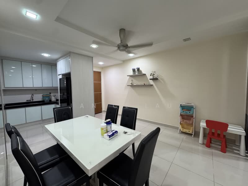 Kondominium untuk Dijual di The Z Residence - Janice Lau - Dining Room - PropertyGuru.com.my