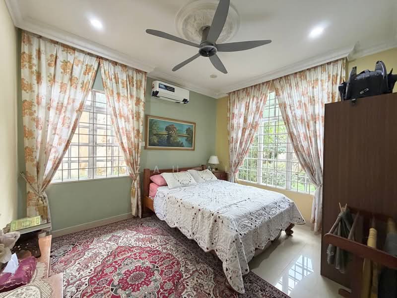 Bungalow for Sale in Seksyen 8 (Kota Damansara) - Izzah Alias - PropertyGuru.com.my
