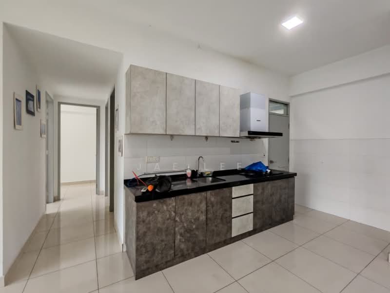 Condominium for Rent at Tropicana Bay Residences - Jae Lee - Kitchen - PropertyGuru.com.my