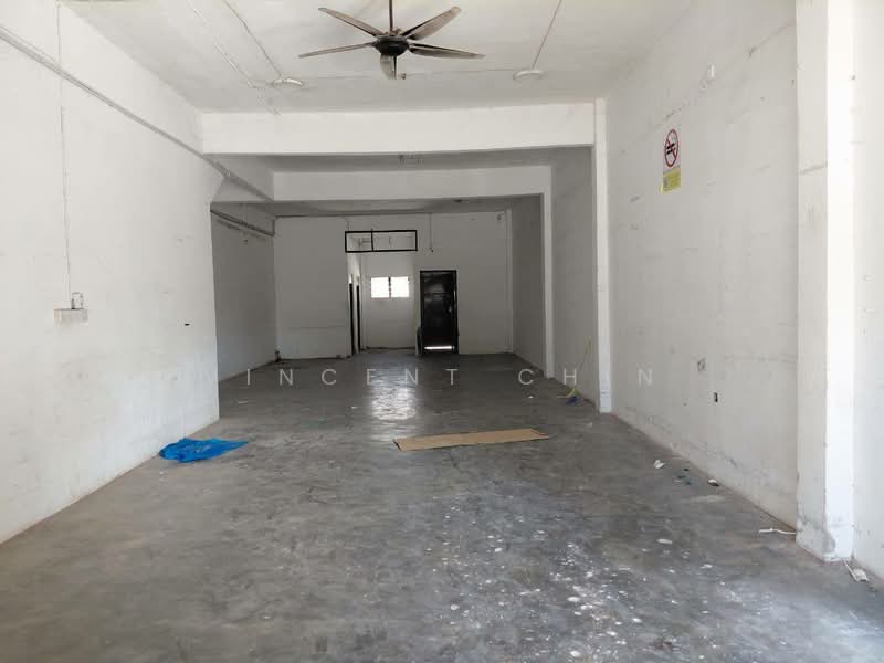 Shop for Rent in Kuala Kangsar (Perak) - Vincent Chin - Interior - PropertyGuru.com.my