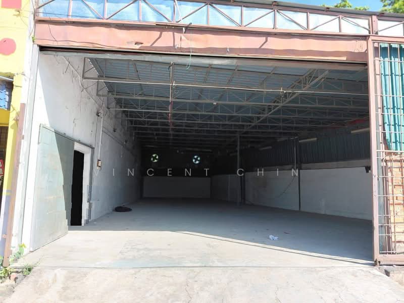 Shop for Rent in Kuala Kangsar (Perak) - Vincent Chin - Exterior - PropertyGuru.com.my