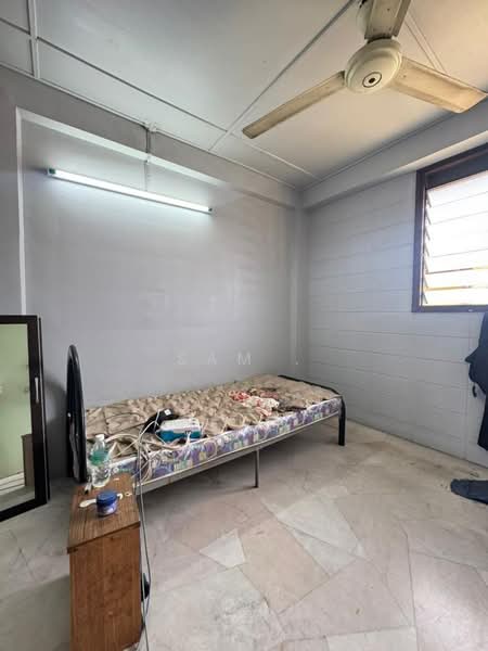Flat for Sale at Rumah Pangsa Menglembu - Sam . - Bedroom - PropertyGuru.com.my