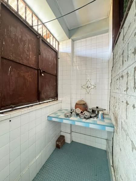 Flat for Sale at Rumah Pangsa Menglembu - Sam . - PropertyGuru.com.my