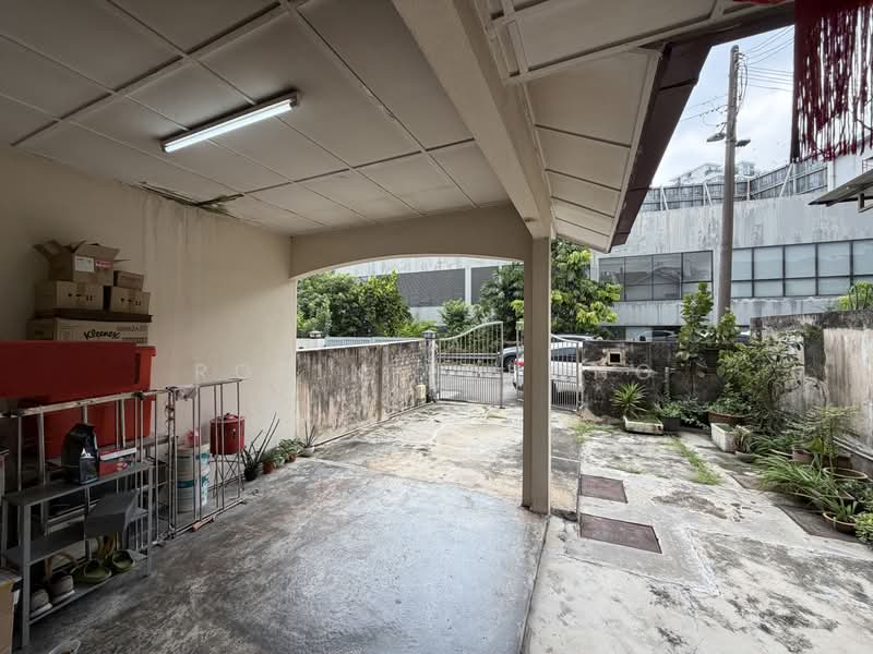 2-storey Terraced House for Sale in Taman Salak Selatan (Salak South) - Robin Tchong - Exterior - PropertyGuru.com.my