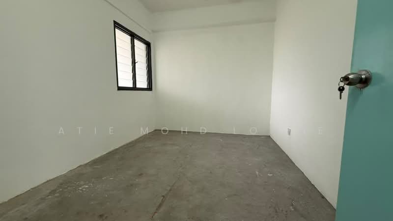 Flat for Sale at Bandar Tasik Selatan (Low Cost) - Atie Mohd Lotfie - Interior - PropertyGuru.com.my