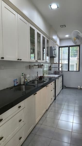 Townhouse for Sale in Sunway Spk (Kuala Lumpur) - Jasemin Chia - Kitchen - PropertyGuru.com.my