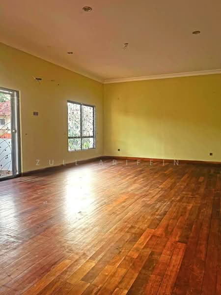 Rumah Berkembar untuk Dijual di Taman Sungai Jati Permai (Klang) - ZULL ARIFFIN - Living Room - PropertyGuru.com.my
