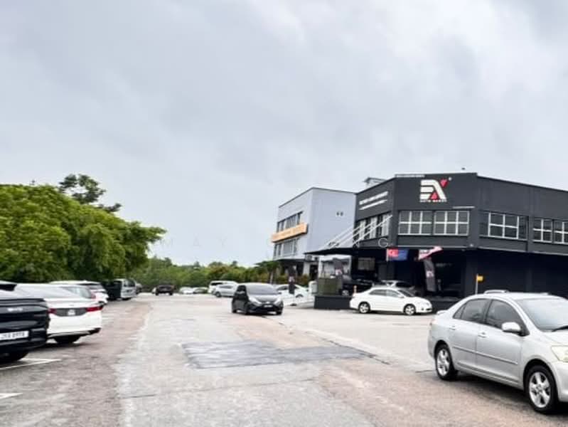 Kedai / Pejabat untuk Disewa di Taman Gaya (Ulu Tiram) - May Chong - Exterior - PropertyGuru.com.my
