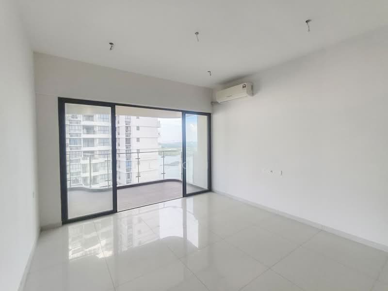 Condominium for Sale at Kings Bay @ Country Garden Danga Bay - Neilson Tan - Balcony - PropertyGuru.com.my