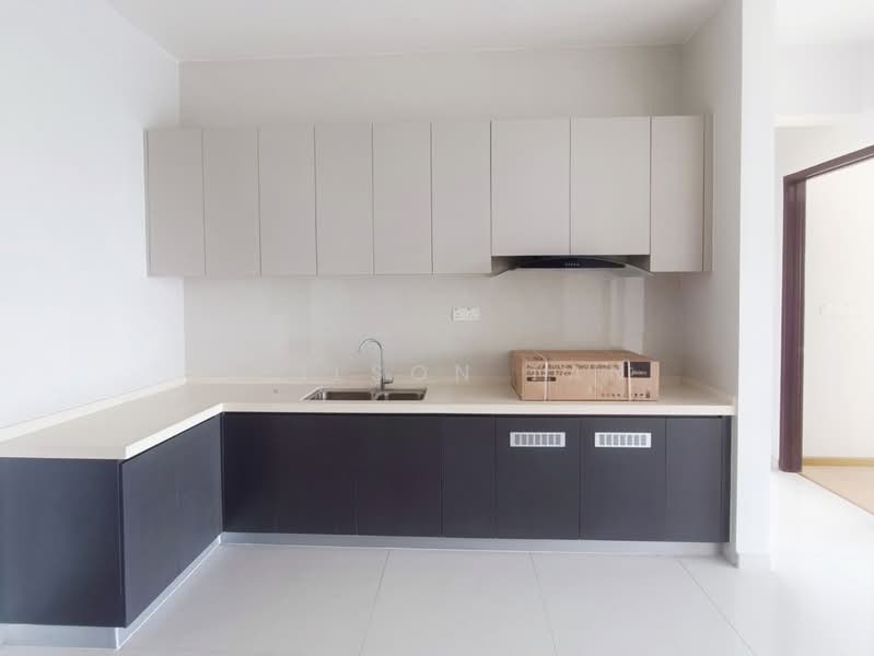 Condominium for Sale at Kings Bay @ Country Garden Danga Bay - Neilson Tan - Kitchen - PropertyGuru.com.my