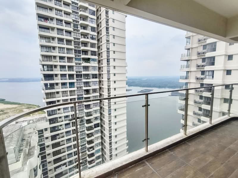 Condominium for Sale at Kings Bay @ Country Garden Danga Bay - Neilson Tan - Balcony - PropertyGuru.com.my