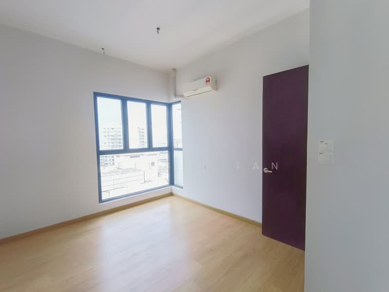 Condominium for Sale at Kings Bay @ Country Garden Danga Bay - Neilson Tan - Interior - PropertyGuru.com.my