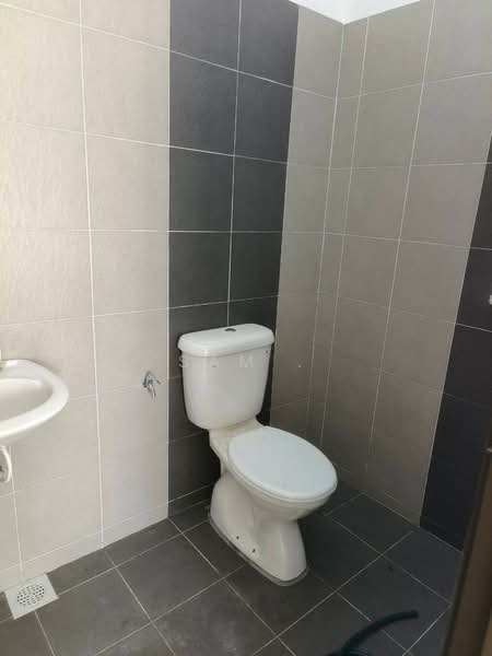 Rumah Teres 1 Tingkat untuk Dijual di Lahat (Perak) - Sam . - Bathroom - PropertyGuru.com.my