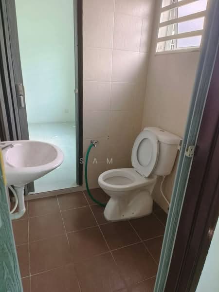 Rumah Teres 1 Tingkat untuk Dijual di Lahat (Perak) - Sam . - Bathroom - PropertyGuru.com.my
