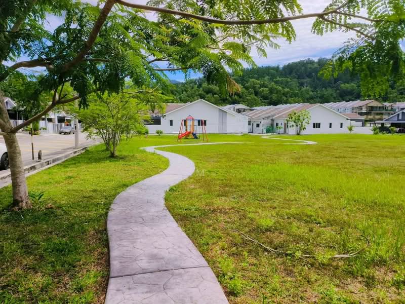 Rumah Teres 1 Tingkat untuk Dijual di Lahat (Perak) - Sam . - Exterior - PropertyGuru.com.my