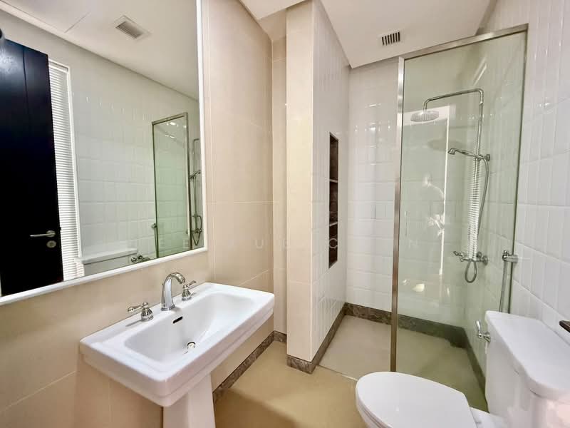 Condominium for Rent at Quayside Seafront Resort Condominiums - Lee Xue Chen - Bathroom - PropertyGuru.com.my
