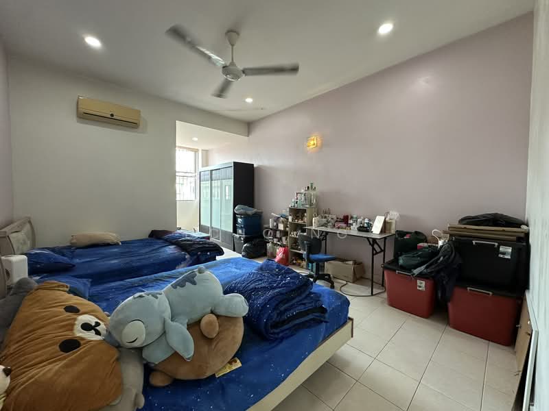 Semi-Detached House for Sale in Bandar Putra Permai (Seri Kembangan) - Echo Ng - Bedroom - PropertyGuru.com.my