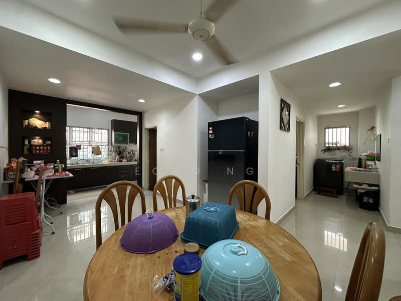Semi-Detached House for Sale in Bandar Putra Permai (Seri Kembangan) - Echo Ng - Dining Room - PropertyGuru.com.my