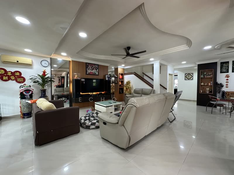 Semi-Detached House for Sale in Bandar Putra Permai (Seri Kembangan) - Echo Ng - Living Room - PropertyGuru.com.my