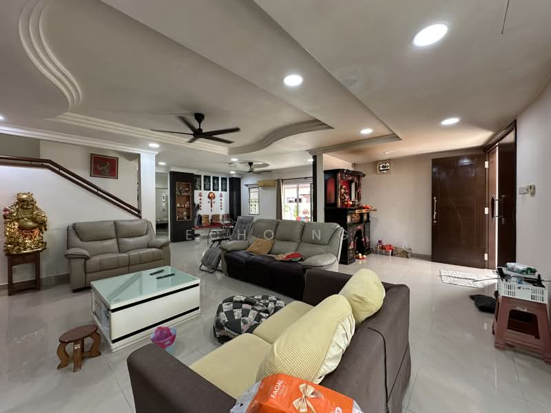Semi-Detached House for Sale in Bandar Putra Permai (Seri Kembangan) - Echo Ng - Living Room - PropertyGuru.com.my