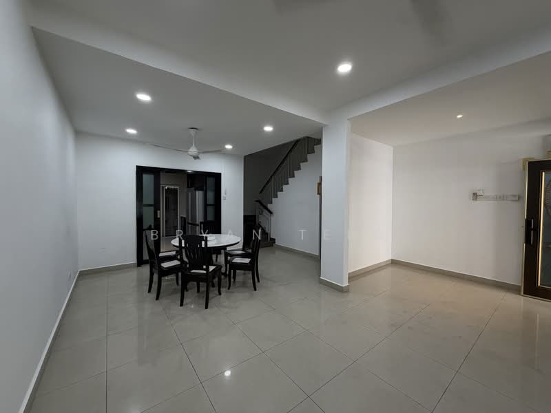 3-storey Terraced House for Sale in Bukit Jambul (Penang) - Bryan Teng - Dining Room - PropertyGuru.com.my