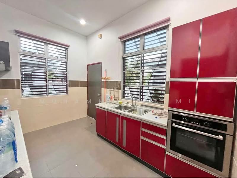 Bungalow for Sale in Taman Kijal Meraga (Kijal) - Muhammad Najmi - Kitchen - PropertyGuru.com.my