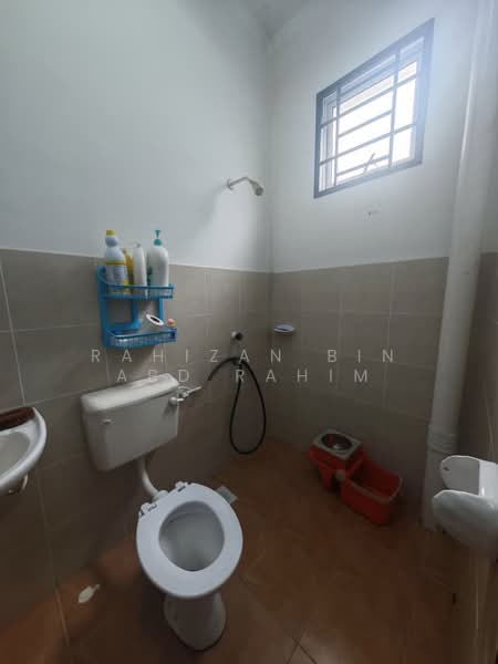 Rumah Teres 2 Tingkat untuk Dijual di Senai (Johor) - Rahizan Bin Abd Rahim - Bathroom - PropertyGuru.com.my