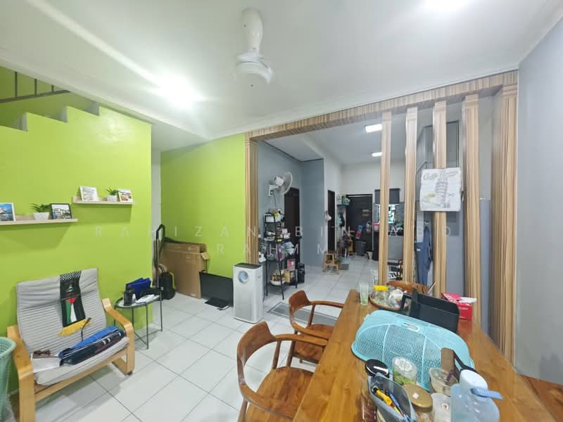 Rumah Teres 2 Tingkat untuk Dijual di Senai (Johor) - Rahizan Bin Abd Rahim - Living Room - PropertyGuru.com.my