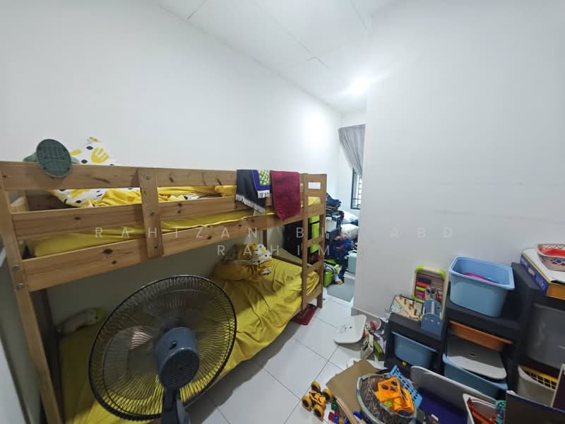 Rumah Teres 2 Tingkat untuk Dijual di Senai (Johor) - Rahizan Bin Abd Rahim - Bedroom - PropertyGuru.com.my