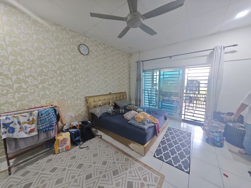Rumah Teres 2 Tingkat untuk Dijual di Senai (Johor) - Rahizan Bin Abd Rahim - Bedroom - PropertyGuru.com.my