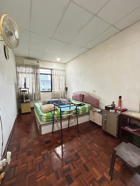 Rumah Teres 2 Tingkat untuk Disewa di Jelutong (Penang) - Leong . - Bedroom - PropertyGuru.com.my